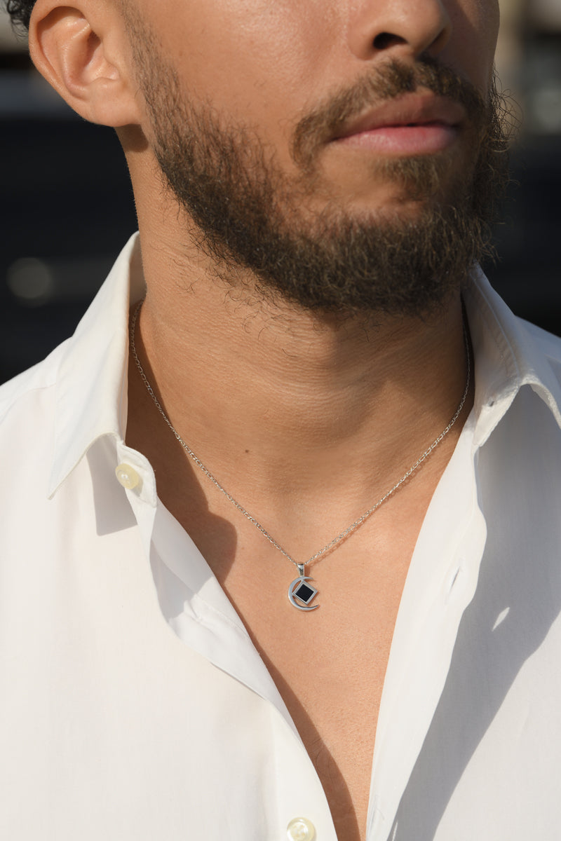 Homme Sirr Hilal Collier